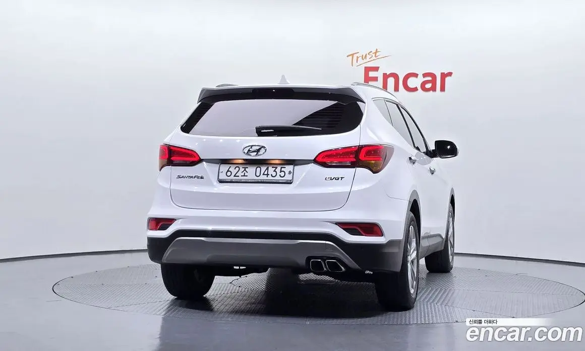 Hyundai Santa Fe 2016 2.2 автомат (гидро), фото 4 Hyundai Santa Fe 2016 2.2 автомат (гидро), фото 4