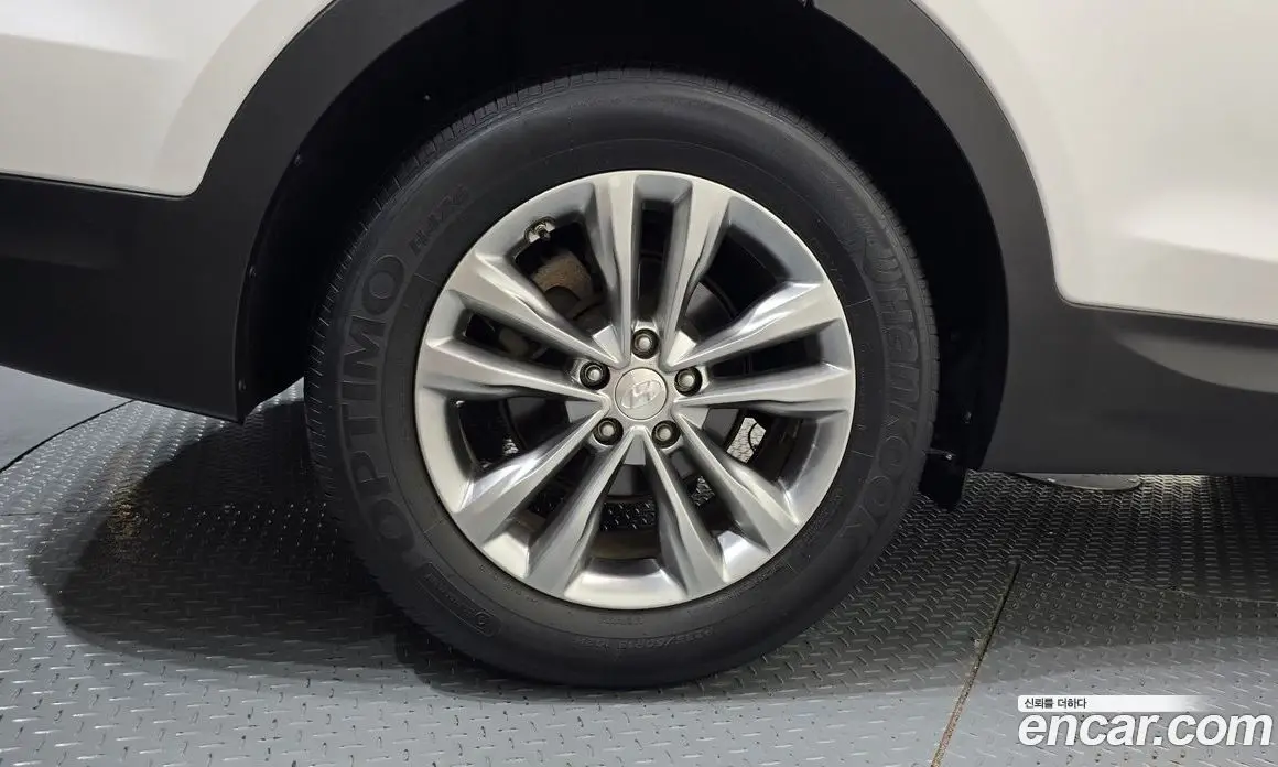 Hyundai Santa Fe 2016 2.2 автомат (гидро), фото 5 Hyundai Santa Fe 2016 2.2 автомат (гидро), фото 5