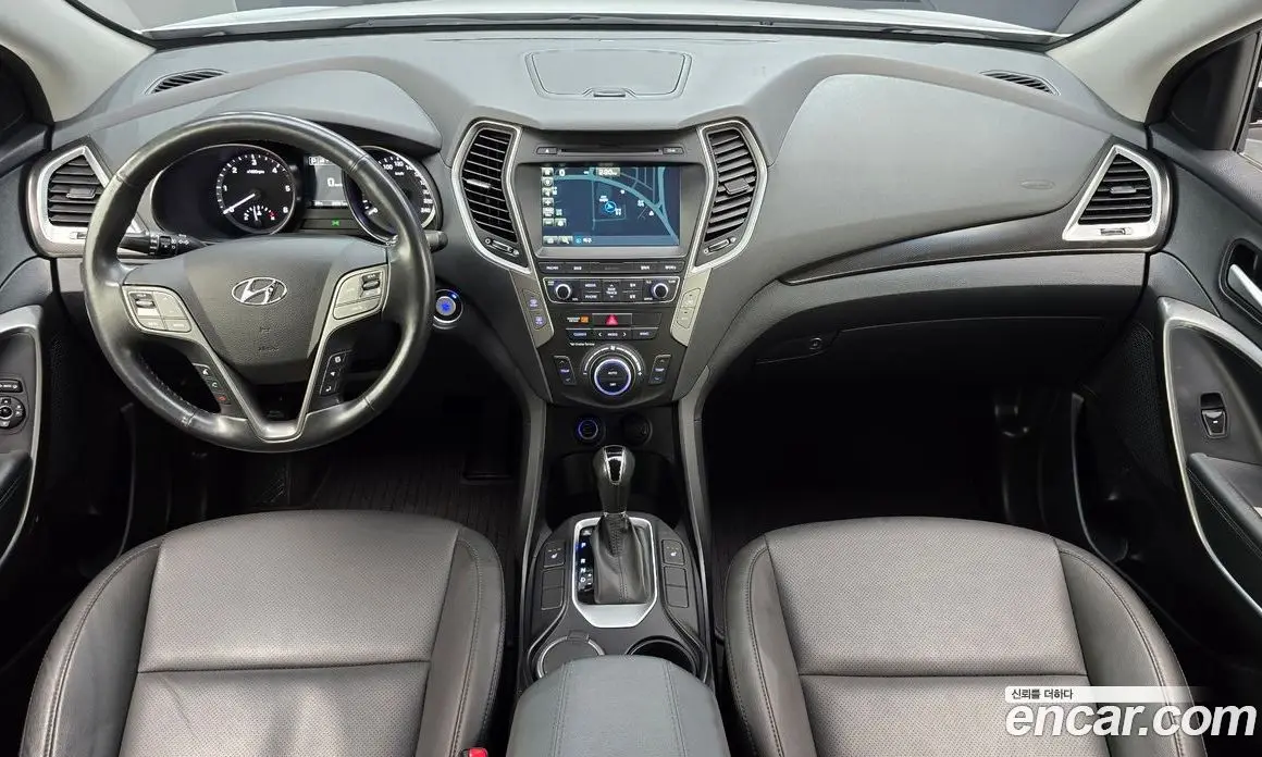 Hyundai Santa Fe 2016 2.2 автомат (гидро), фото 7 Hyundai Santa Fe 2016 2.2 автомат (гидро), фото 7