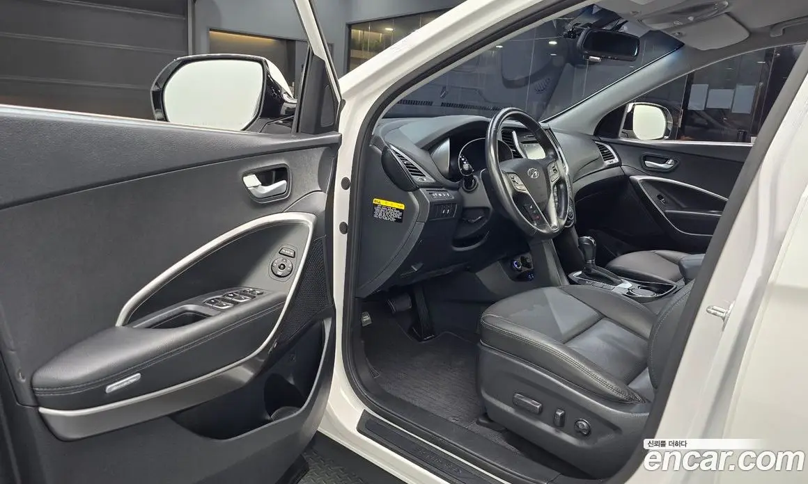 Hyundai Santa Fe 2016 2.2 автомат (гидро), фото 10 Hyundai Santa Fe 2016 2.2 автомат (гидро), фото 10