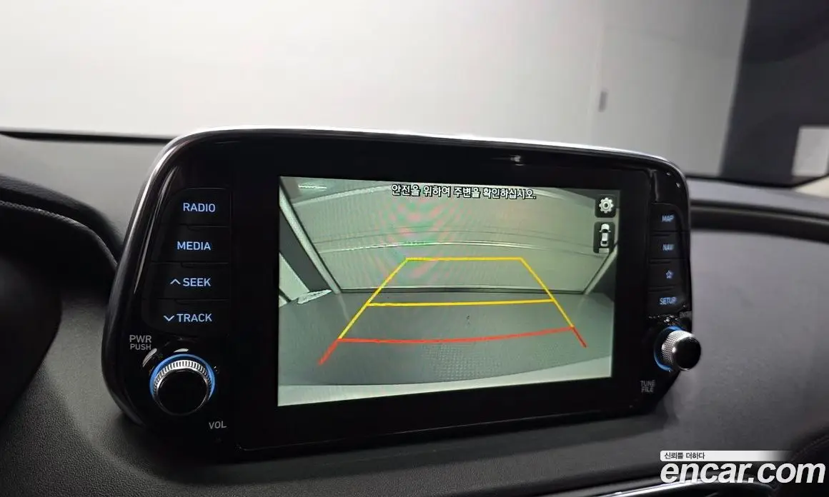Hyundai Santa Fe 2019 2.0 автомат (гидро), фото 21