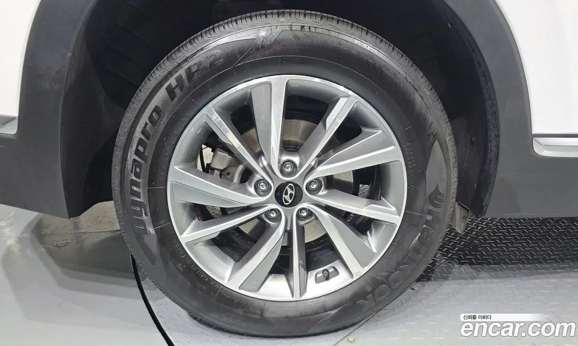 Hyundai Santa Fe 2019 2.0 автомат (гидро), фото 5