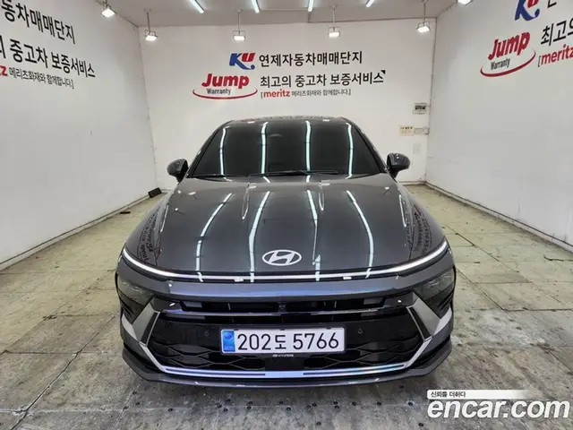 Hyundai Sonata 2023 1.6 автомат (гидро), миниатюра 2