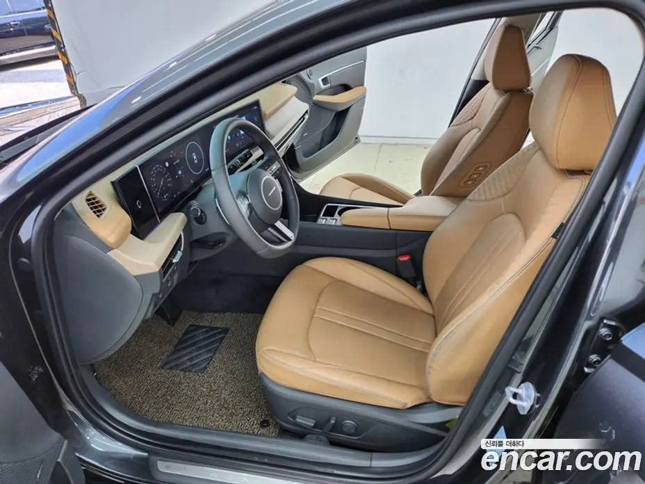 Hyundai Sonata 2023 1.6 автомат (гидро), фото 12