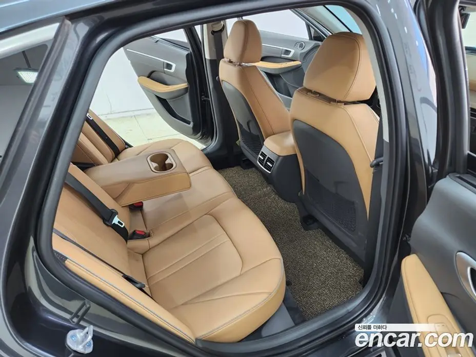 Hyundai Sonata 2023 1.6 автомат (гидро), фото 15