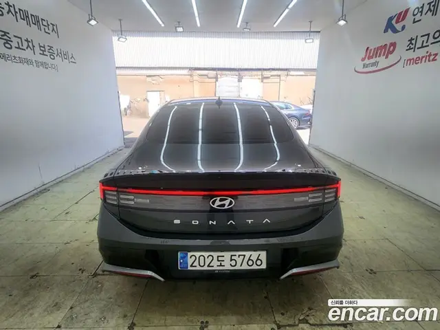 Hyundai Sonata 2023 1.6 автомат (гидро), миниатюра 5