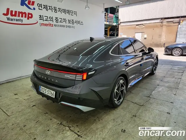 Hyundai Sonata 2023 1.6 автомат (гидро), миниатюра 6
