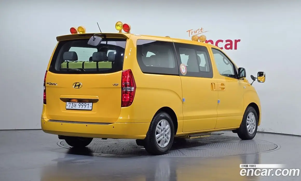 Hyundai Starex 2016 2.5 автомат (гидро), фото 2 Hyundai Starex 2016 2.5 автомат (гидро), фото 2