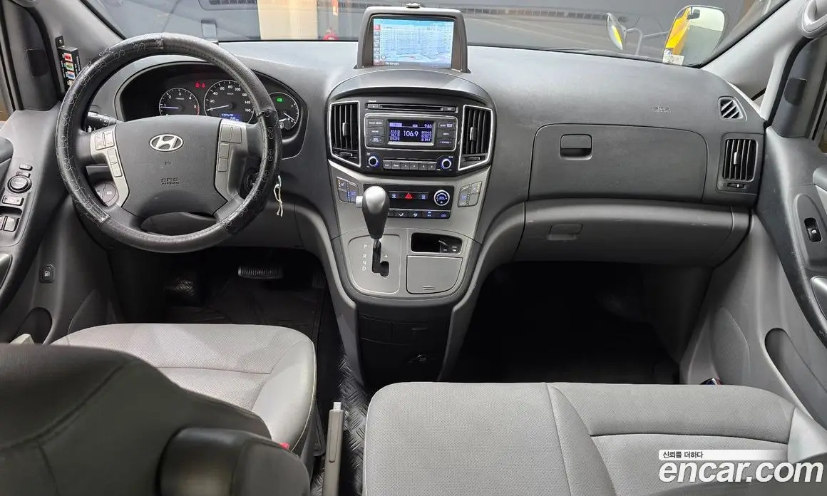 Hyundai Starex 2016 2.5 автомат (гидро), фото 7 Hyundai Starex 2016 2.5 автомат (гидро), фото 7