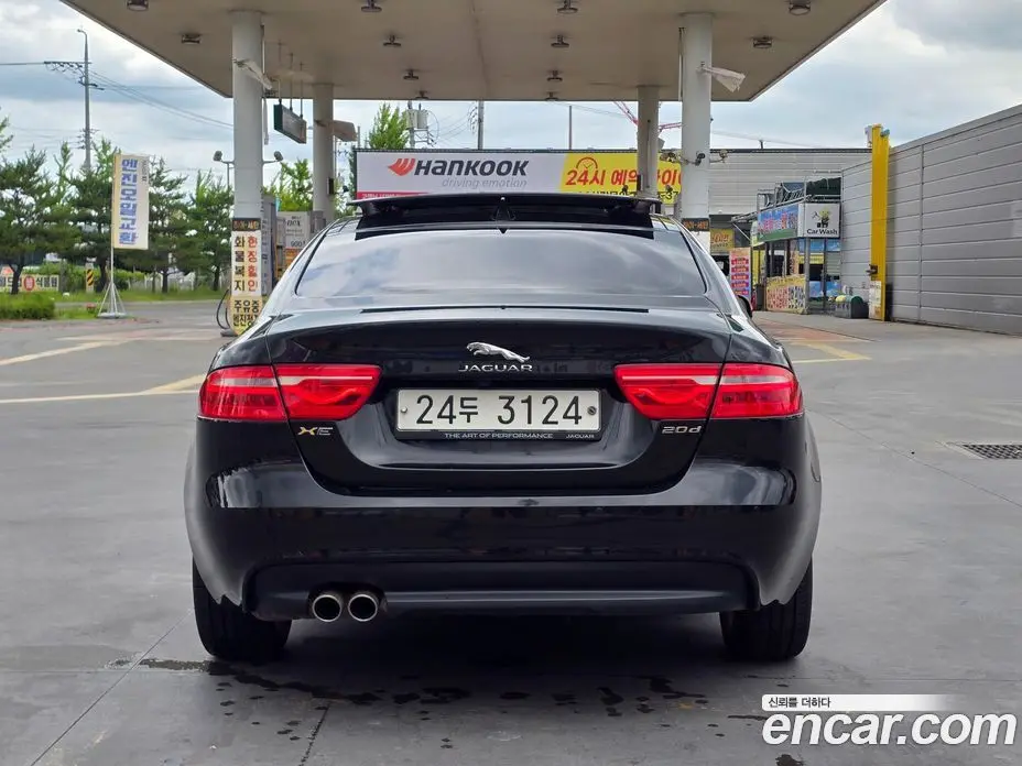 Jaguar XE 2017 2.0 автомат (гидро), фото 4 Jaguar XE 2017 2.0 автомат (гидро), фото 4