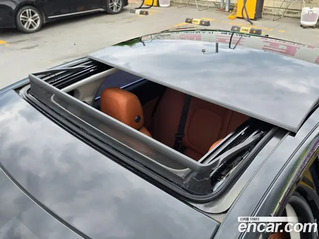 Jaguar XE 2017 2.0 автомат (гидро), миниатюра 5 Jaguar XE 2017 2.0 автомат (гидро), миниатюра 5