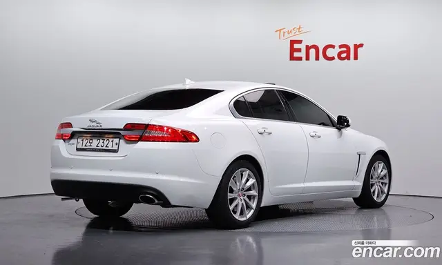 Jaguar XF 2015 2.2 автомат (гидро), миниатюра 2 Jaguar XF 2015 2.2 автомат (гидро), миниатюра 2