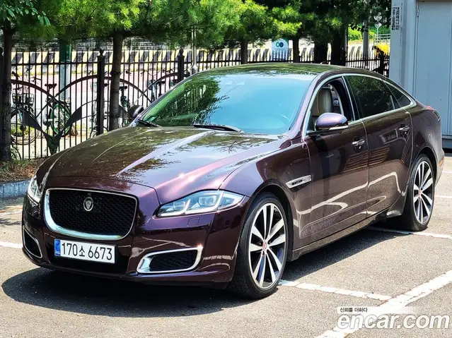 Jaguar XJ 2018 2.7 автомат (гидро), миниатюра 3 Jaguar XJ 2018 2.7 автомат (гидро), миниатюра 3