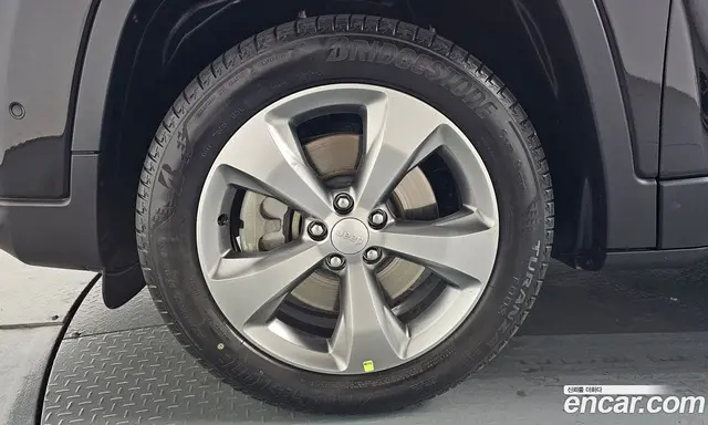 Jeep Cherokee 2021 2.4 автомат (гидро), миниатюра 5 Jeep Cherokee 2021 2.4 автомат (гидро), миниатюра 5