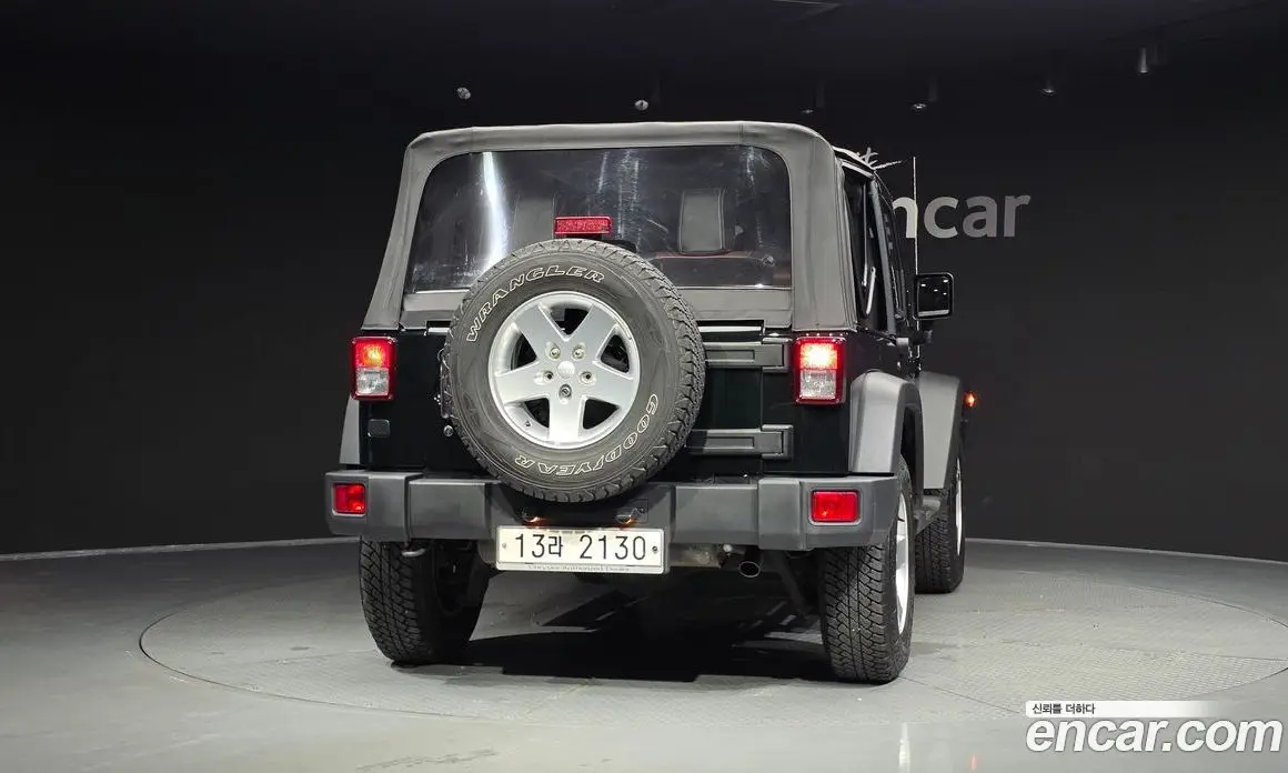 Jeep Wrangler 2012 3.6 автомат (гидро), фото 4 Jeep Wrangler 2012 3.6 автомат (гидро), фото 4