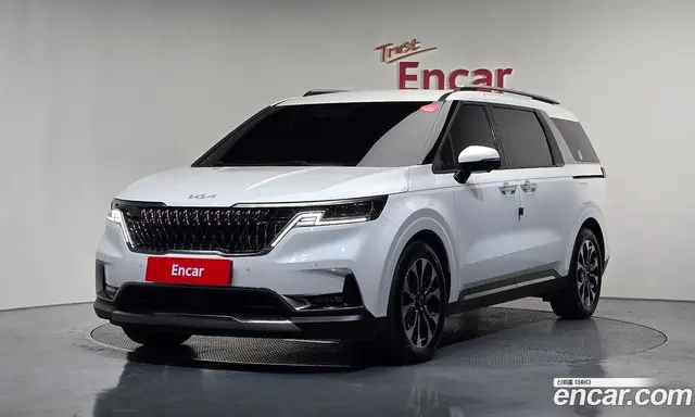 Kia Carnival, 2023, 32 467 км