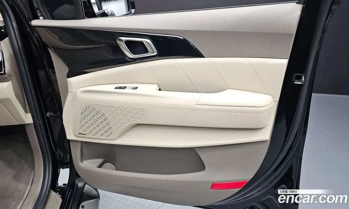 Kia Carnival 2024 2.2 автомат (гидро), фото 14