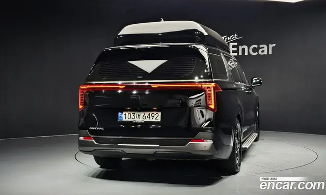 Kia Carnival 2024 2.2 автомат (гидро), миниатюра 4