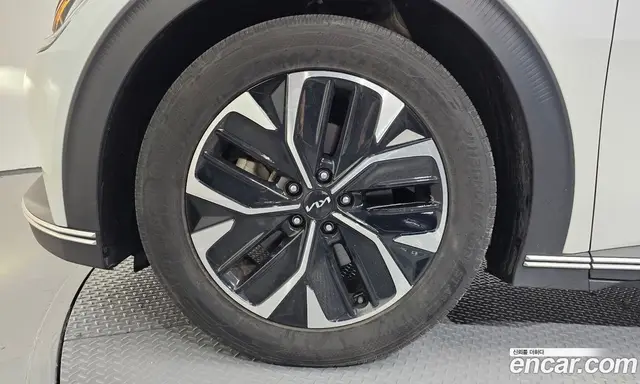 Kia EV6 2021 0.1 автомат (гидро), миниатюра 5 Kia EV6 2021 0.1 автомат (гидро), миниатюра 5