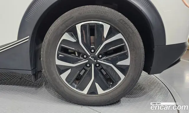 Kia EV6 2021 0.1 автомат (гидро), миниатюра 7 Kia EV6 2021 0.1 автомат (гидро), миниатюра 7