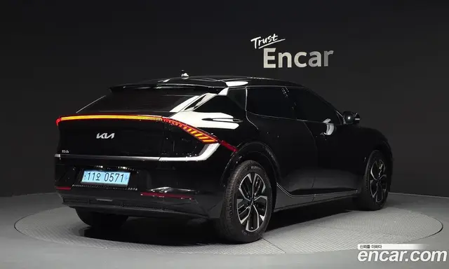 Kia EV6 2023 0.1 автомат (гидро), миниатюра 2 Kia EV6 2023 0.1 автомат (гидро), миниатюра 2