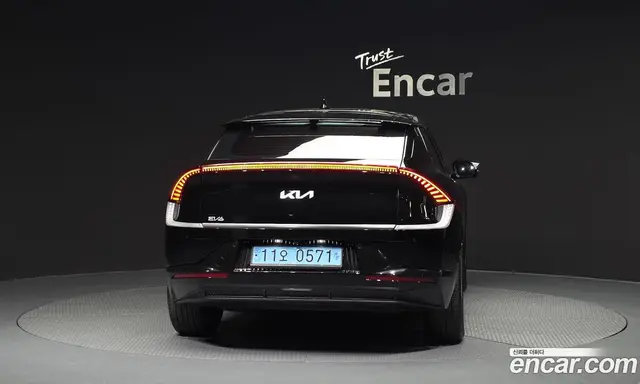 Kia EV6 2023 0.1 автомат (гидро), миниатюра 4 Kia EV6 2023 0.1 автомат (гидро), миниатюра 4