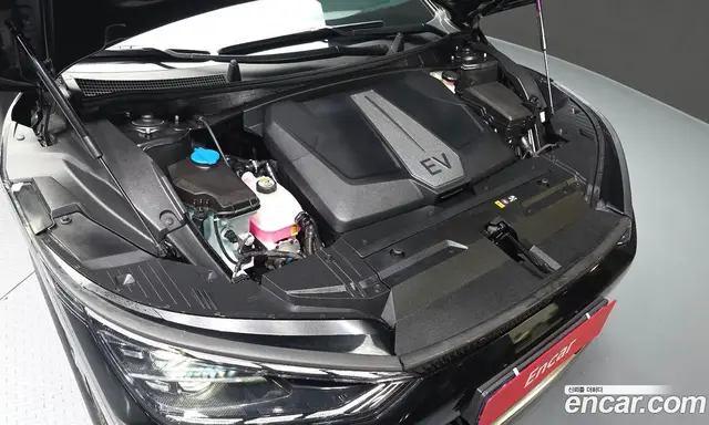 Kia EV6 2023 0.1 автомат (гидро), миниатюра 6 Kia EV6 2023 0.1 автомат (гидро), миниатюра 6