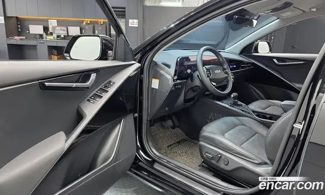 Kia Niro 2022 1.6 автомат (гидро), миниатюра 12