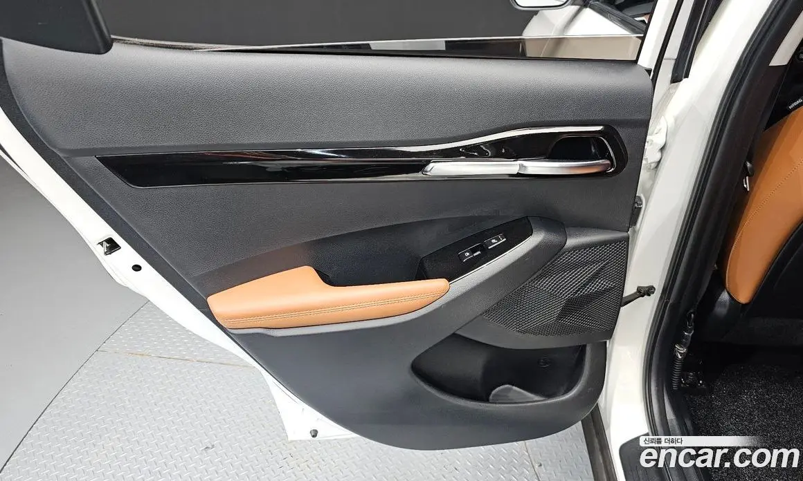 Kia Seltos 2023 1.6 автомат (гидро), фото 15 Kia Seltos 2023 1.6 автомат (гидро), фото 15