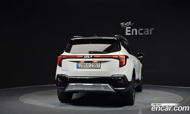 Kia Seltos 2023 1.6 автомат (гидро), миниатюра 4 Kia Seltos 2023 1.6 автомат (гидро), миниатюра 4
