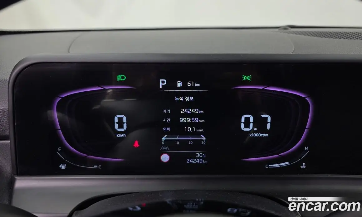 Kia Seltos 2023 1.6 автомат (гидро), фото 8 Kia Seltos 2023 1.6 автомат (гидро), фото 8
