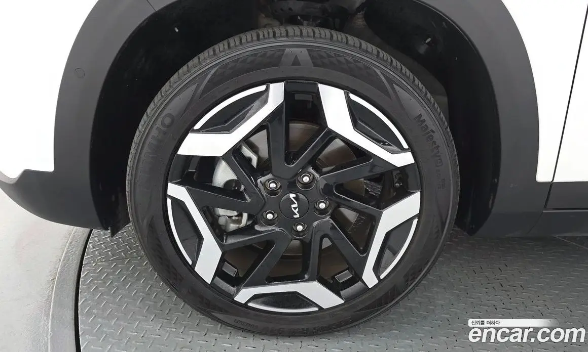 Kia Seltos 2025 1.6 автомат (гидро), фото 5 Kia Seltos 2025 1.6 автомат (гидро), фото 5