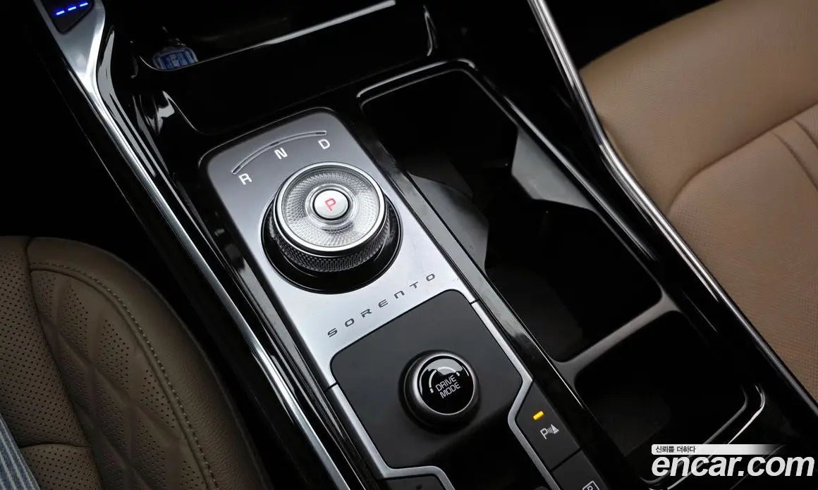Kia Sorento 2023 1.6 автомат (гидро), фото 9