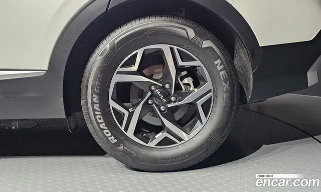 Kia Sportage 2023 2.0 автомат (гидро), миниатюра 7