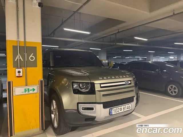 Land Rover Defender 2023 3.0 автомат (гидро), миниатюра 11 Land Rover Defender 2023 3.0 автомат (гидро), миниатюра 11