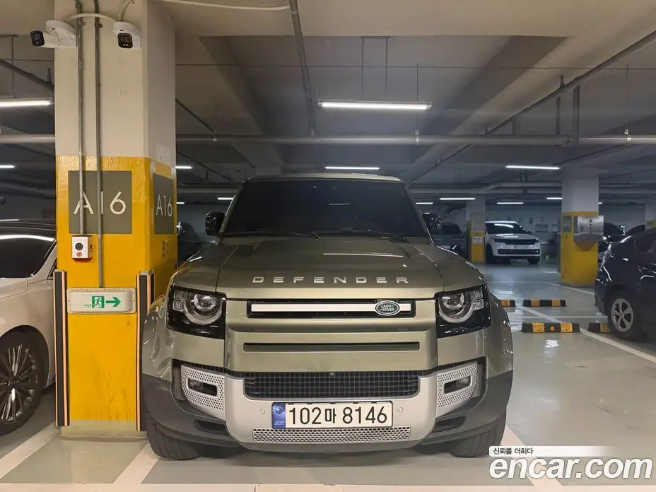 Land Rover Defender 2023 3.0 автомат (гидро), фото 12 Land Rover Defender 2023 3.0 автомат (гидро), фото 12