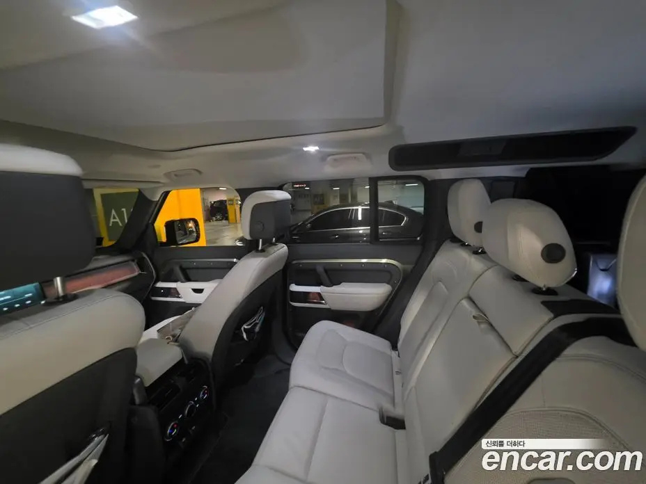 Land Rover Defender 2023 3.0 автомат (гидро), фото 6 Land Rover Defender 2023 3.0 автомат (гидро), фото 6