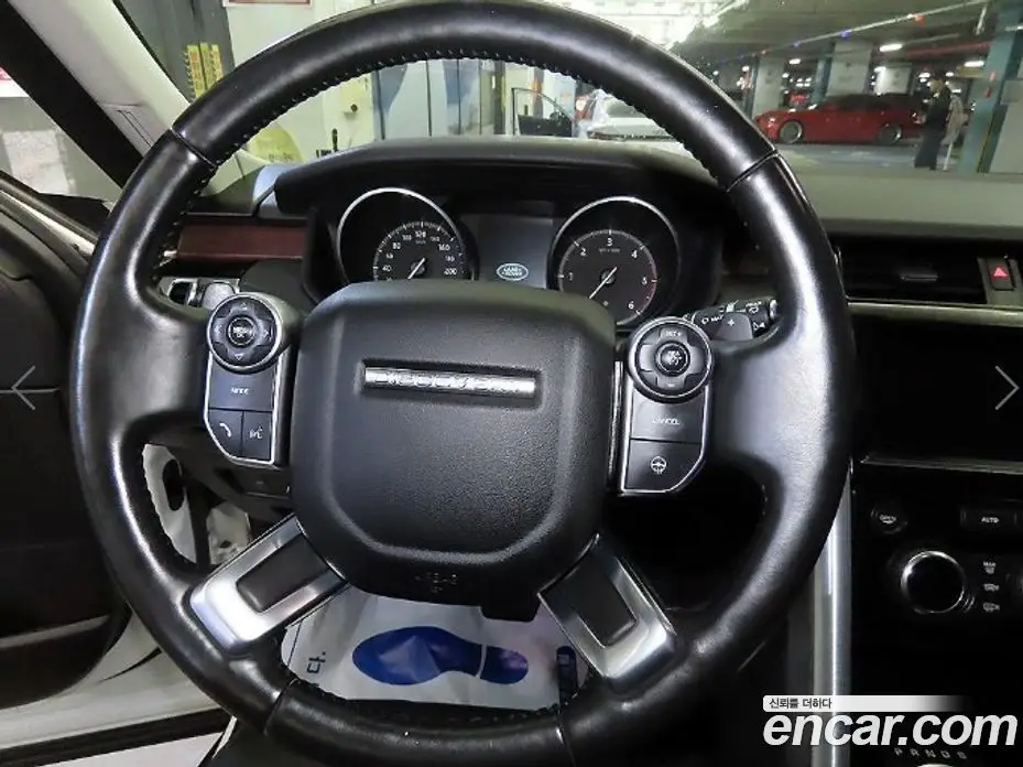 Land Rover Discovery 2017 3.0 автомат (гидро), фото 8 Land Rover Discovery 2017 3.0 автомат (гидро), фото 8