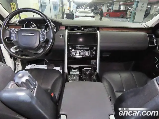 Land Rover Discovery 2017 3.0 автомат (гидро), миниатюра 10 Land Rover Discovery 2017 3.0 автомат (гидро), миниатюра 10