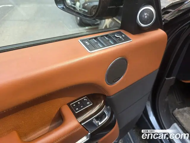 Land Rover Range Rover 2016 5.0 автомат (гидро), миниатюра 5 Land Rover Range Rover 2016 5.0 автомат (гидро), миниатюра 5