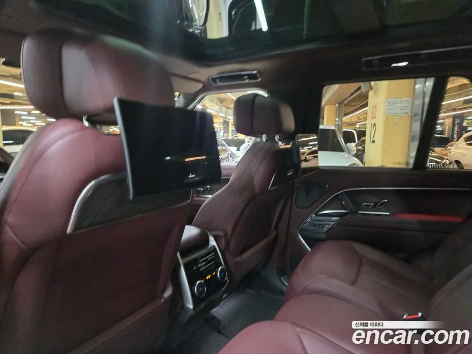 Land Rover Range Rover 2024 4.4 автомат (гидро), фото 12 Land Rover Range Rover 2024 4.4 автомат (гидро), фото 12