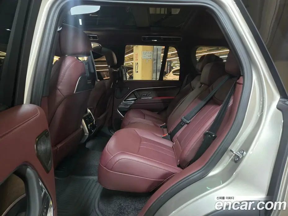 Land Rover Range Rover 2024 4.4 автомат (гидро), фото 13 Land Rover Range Rover 2024 4.4 автомат (гидро), фото 13