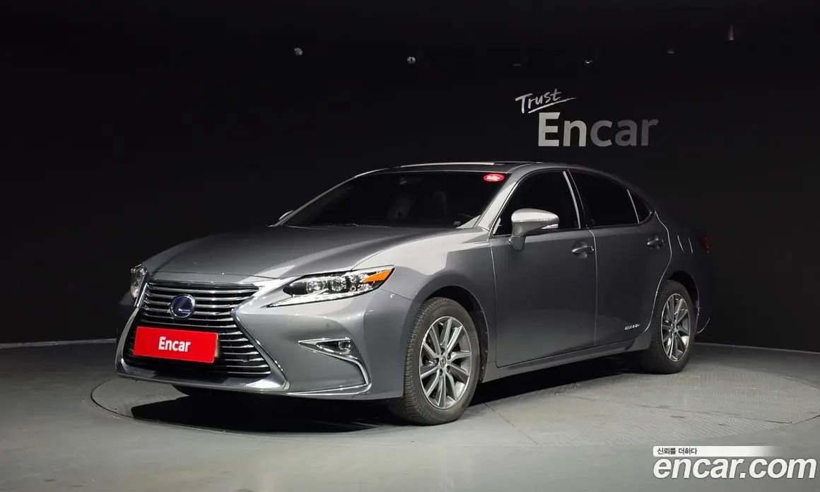 Lexus ES 2017 2.5 автомат (гидро), фото 1 Lexus ES 2017 2.5 автомат (гидро), фото 1