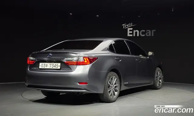 Lexus ES 2017 2.5 автомат (гидро), миниатюра 2 Lexus ES 2017 2.5 автомат (гидро), миниатюра 2