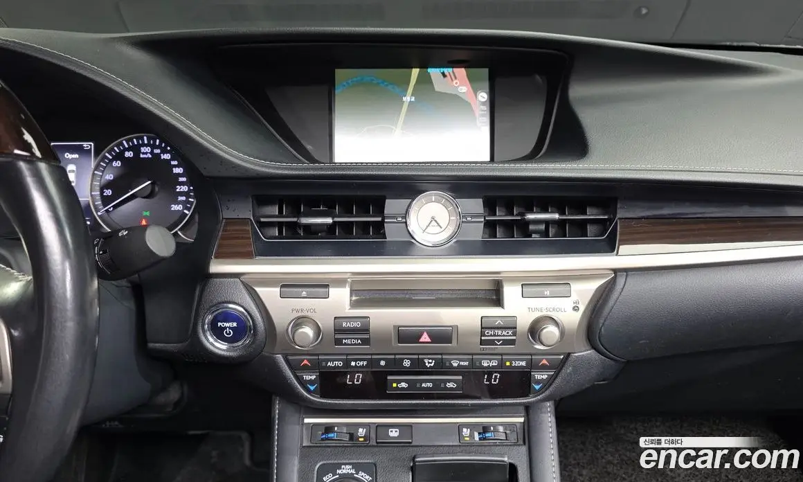 Lexus ES 2017 2.5 автомат (гидро), фото 14 Lexus ES 2017 2.5 автомат (гидро), фото 14