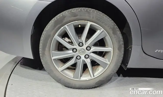Lexus ES 2017 2.5 автомат (гидро), миниатюра 5 Lexus ES 2017 2.5 автомат (гидро), миниатюра 5