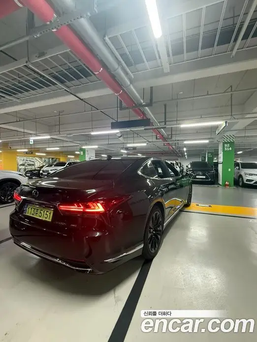 Lexus LS 2023 3.5 автомат (гидро), фото 2 Lexus LS 2023 3.5 автомат (гидро), фото 2