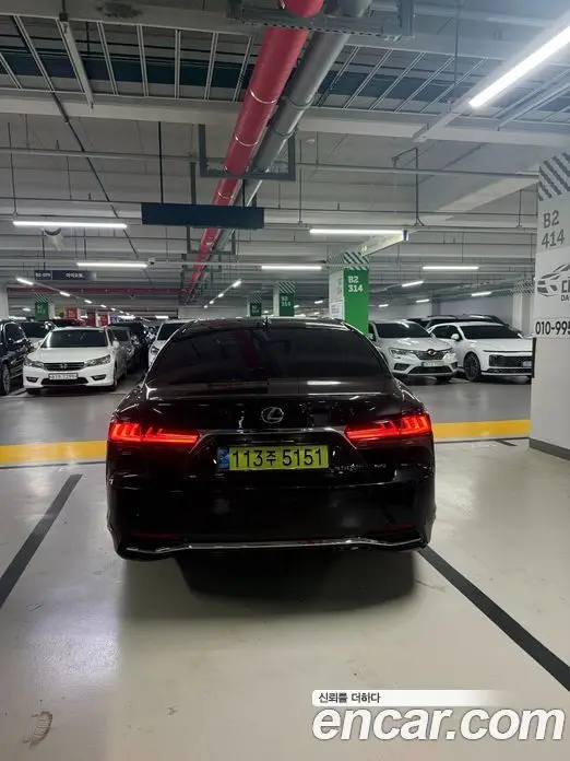 Lexus LS 2023 3.5 автомат (гидро), фото 4 Lexus LS 2023 3.5 автомат (гидро), фото 4