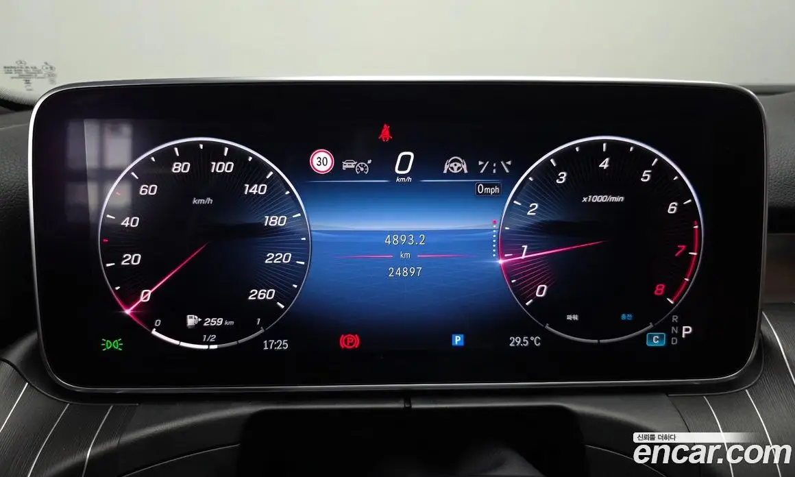 Mercedes-Benz C-Class 2023 2.0 автомат (гидро), фото 11
