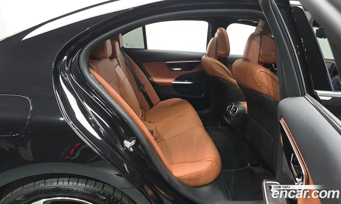 Mercedes-Benz C-Class 2023 2.0 автомат (гидро), фото 18